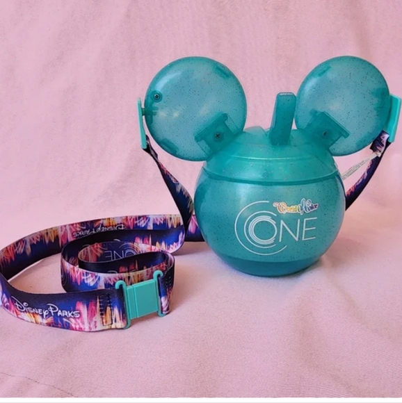 Disney 100th World Of Color ONE Sipper WOC Mickey Mug Cup Tumbler Lights up - Picture 4 of 9